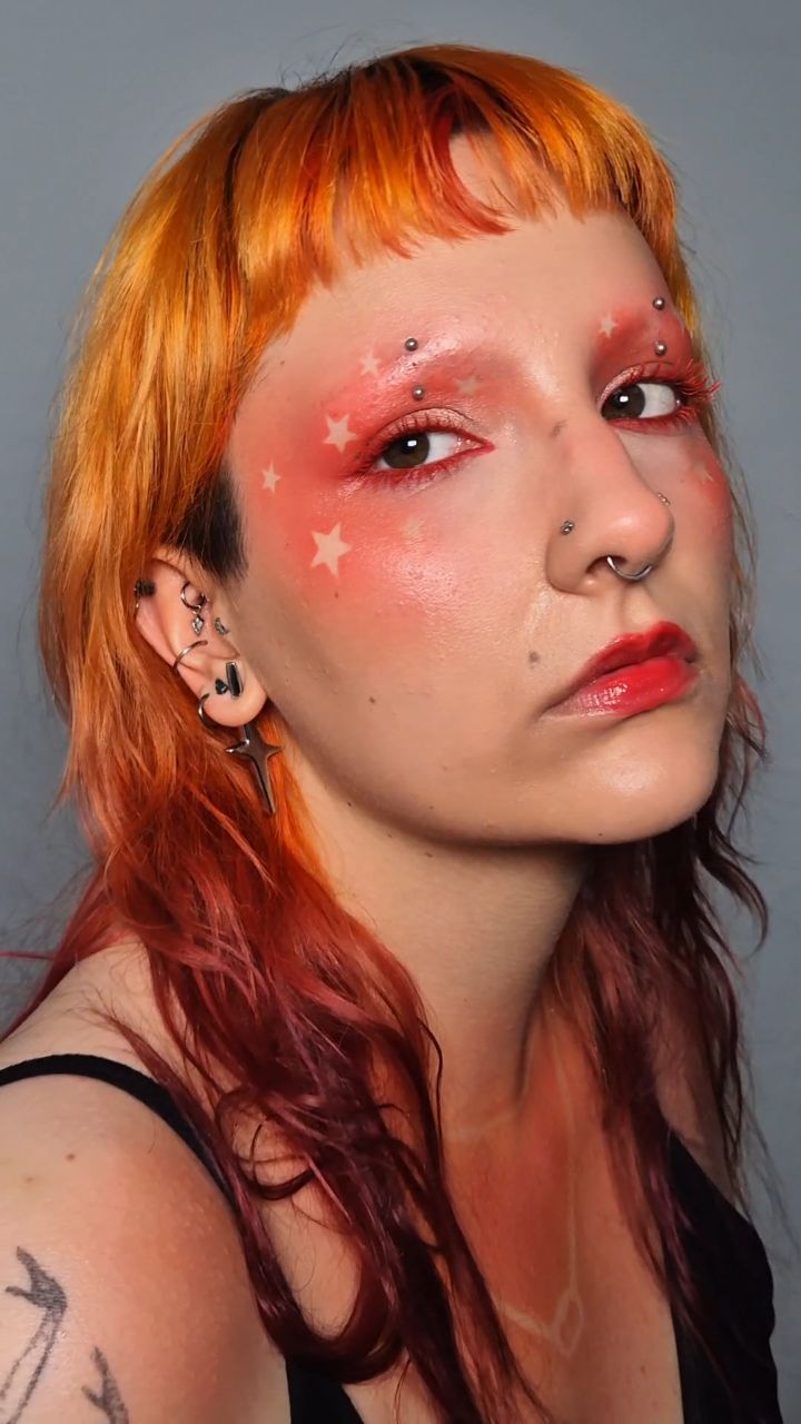 Instagram post by @nonaa_mua for IT Cosmetics. Caption reads: Sunburn makeup to celebrate the end of summer....
