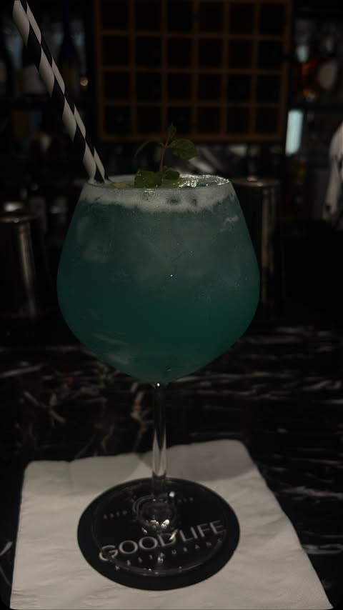 Instagram post by @blackmelaniin for Closeup. Caption reads: [...] so much gratitude and partnering with....