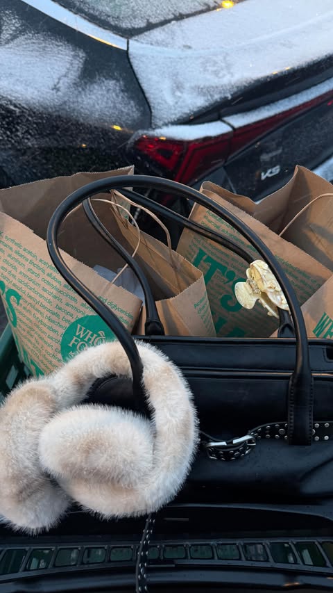 Instagram post by @connerbabcock for Gametime. Caption reads: [...] an evening with me! Make sure to download....