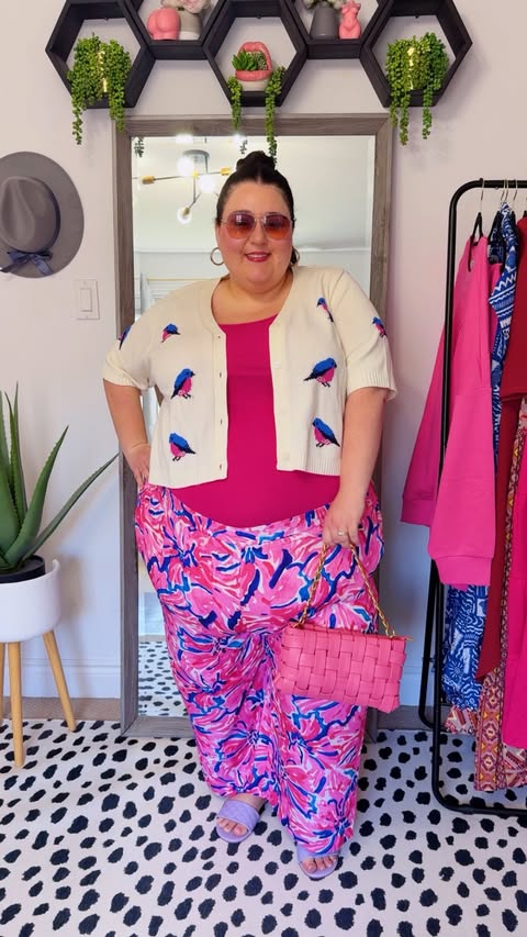 Instagram post by @curvy_chronicles for Ulla Popken. Caption reads: [...] zero interest in blending in. Wearing....