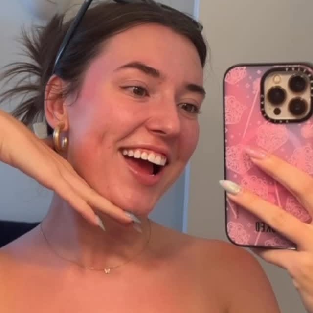 Instagram post by @samantha_fekete for AURAGLOW. Caption reads: my shiny teeth & me! the secret to my smile = aura....