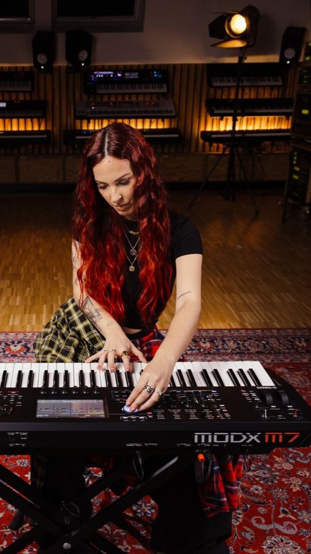 Instagram post by @soulayer for Yamaha. Caption reads: Textures in motion. 🎹
Olaya Alcázar performs....