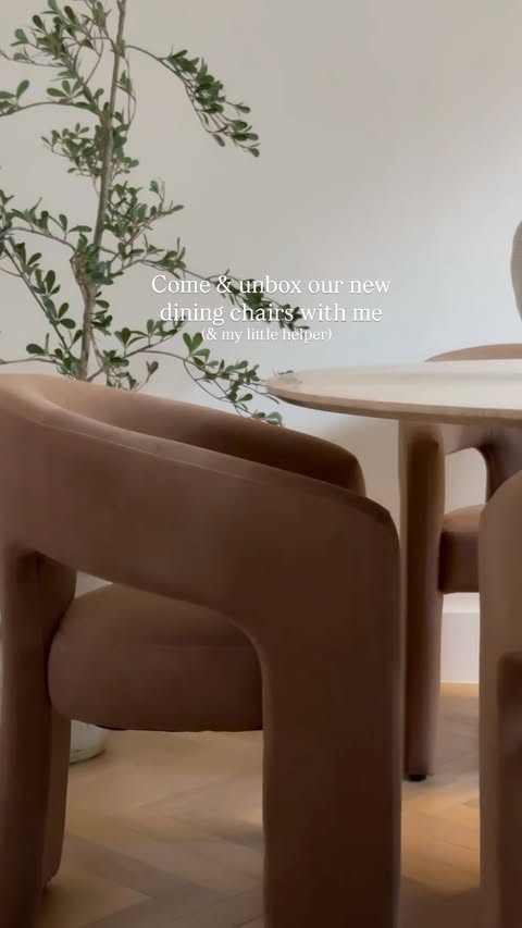 Instagram post by @le_house_ for Olivias. Caption reads: [...] the Albie dining chair from @olivias.uk 

I....