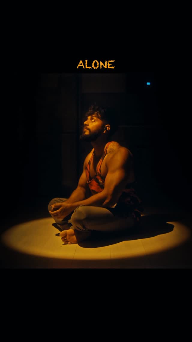 Instagram post by @saifslens for SmallRig. Caption reads: Send this to a creative filmmaker 🎥 

Smallrig....