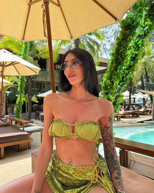 Instagram post by @_giorgia_virgili_ for OS Sunglasses. Caption reads: 💚🌴 • • • 🕶️ @os_sunglasses #thailand #phuket....