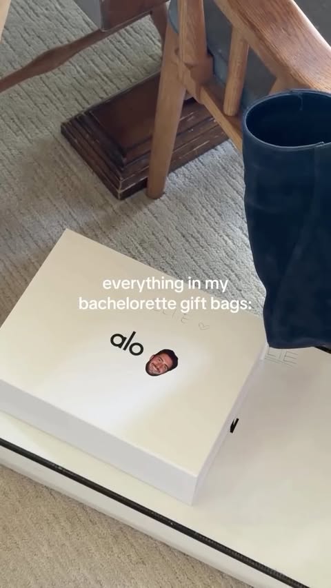 Instagram post by @ewebzz for BUXOM Cosmetics. Caption reads: [...] were truly all freaking out. 🥹🥹🥹....