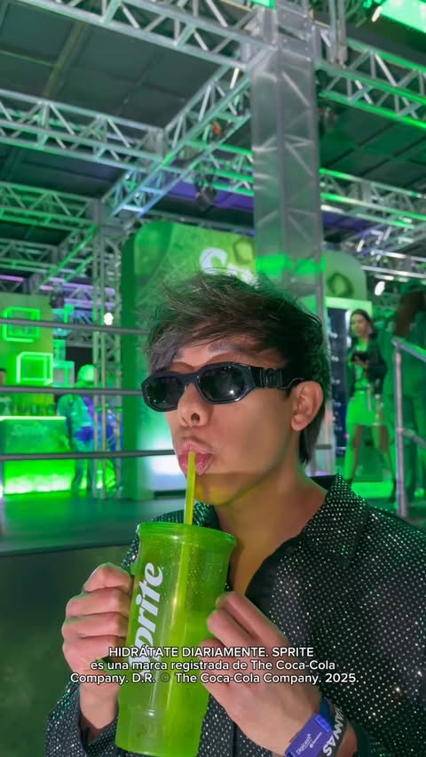 Instagram post by @sonrixs1 for Sprite. Caption reads: El verdadero festival 💚@spritemx....