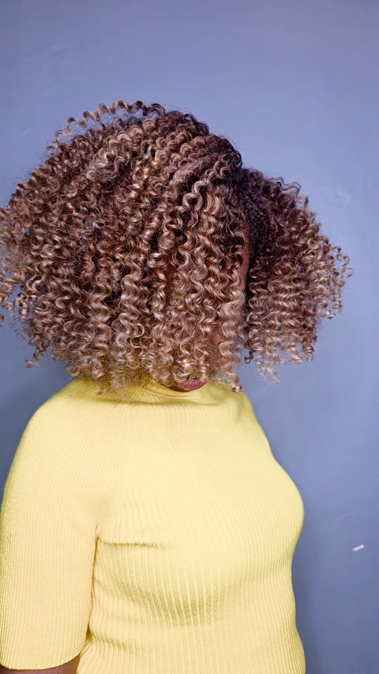 Instagram post by @haircolorkilla for OLAPLEX. Caption reads: [...] that I tell her to. I use @olaplex  in....