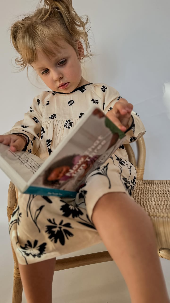 Instagram post by @mommy_fiw_ for Lovevery Europe. Caption reads: • 𝐥𝐨𝐯𝐞𝐯𝐞𝐫𝐲 • 

Dzień dobry w nowym....