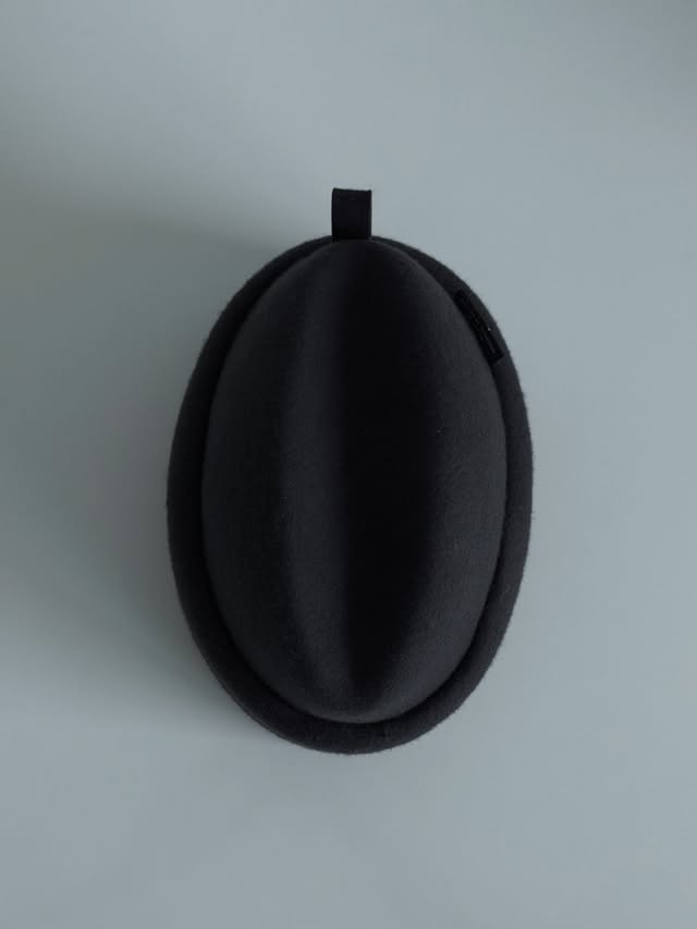 Instagram post by an influencer for Mühlbauer. Caption reads: Viktor by @muehlbauer_hatmakers . (Advertisement).