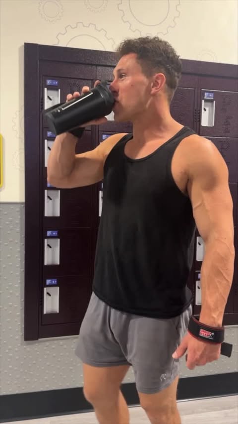 Instagram post by @liftershigh for LMNT. Caption reads: LMNT is a zero-sugar electrolyte brand built [...].