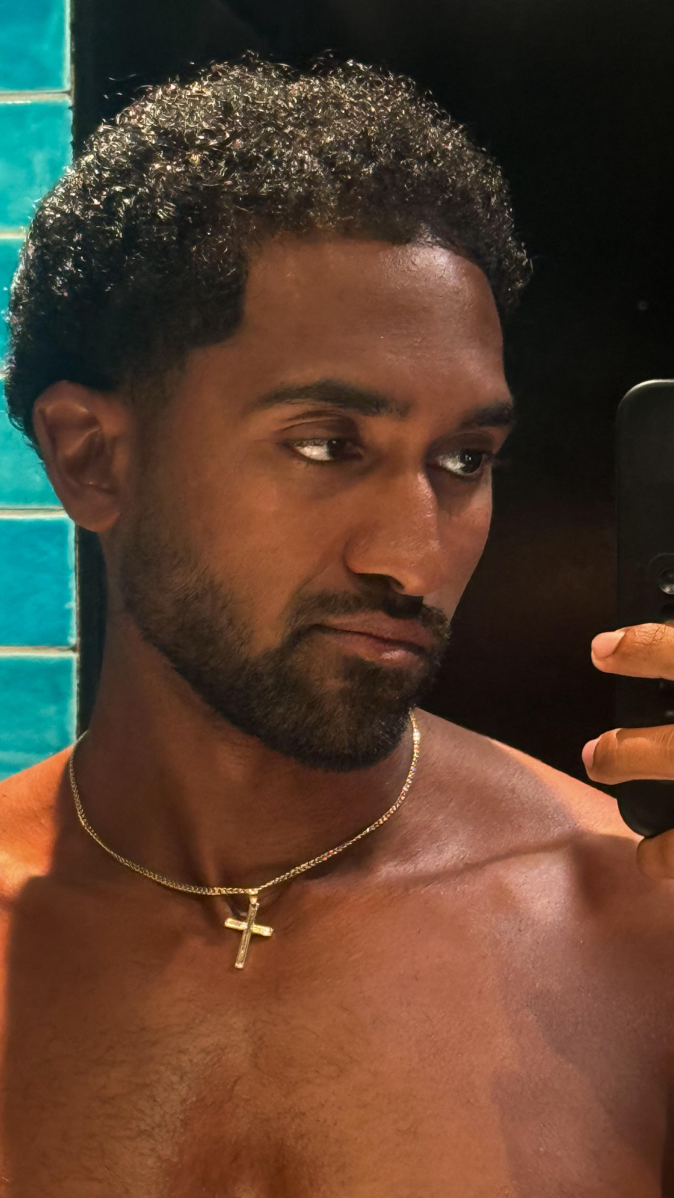 Instagram post by @dailysav for Keeps. Caption reads: [...] care about style, your hair is a part of....