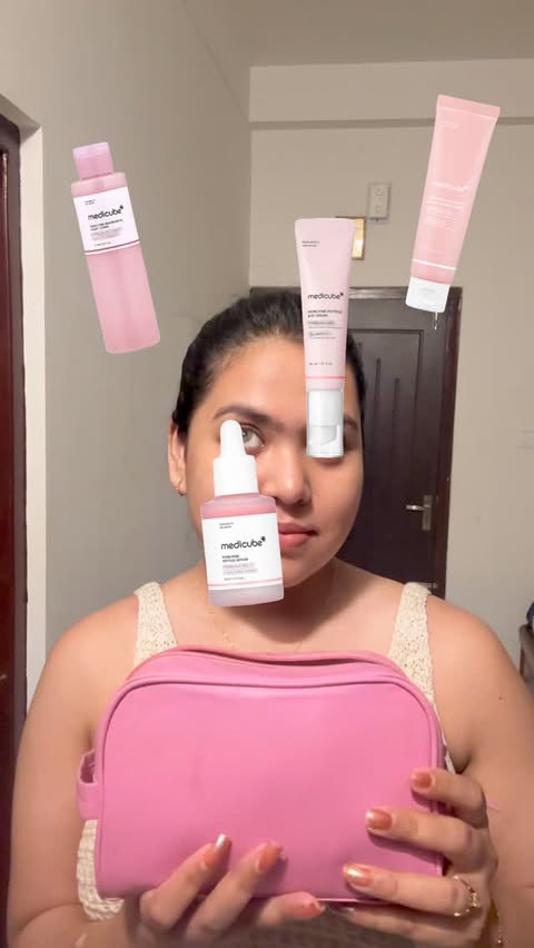 Instagram post by @lifestyle_of_soma for Medicube. Caption reads: [...] Routine | Glass Skin with Medicube 💞....