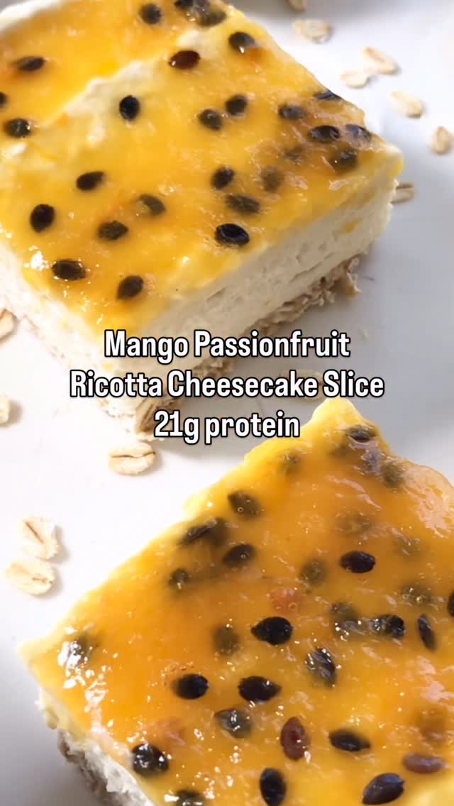 Instagram post by @she_snacks for Bulk Nutrients. Caption reads: Some people prefer an intraworkout hydration....