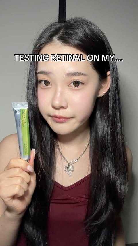 Instagram post by @caspertheghostyyyy for celimax. Caption reads: [...] to say retinal actually works 🤣....