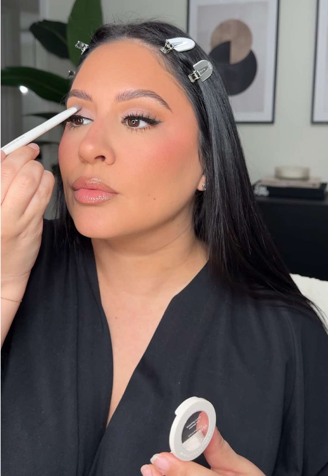 TikTok post by @beautybyrosita for Joah Beauty. Caption reads: Some recent makeup faves 🤍✨ @Morphe Cosmetics lip....