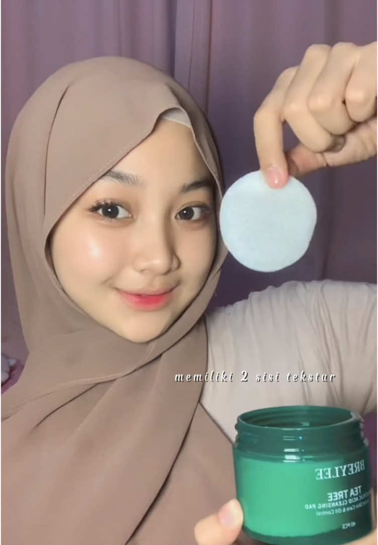 TikTok post by @ayapyouu for Breylee Indonesia. Caption reads: exfo time! with @Breylee.id 💚 #breylee #skincare....
