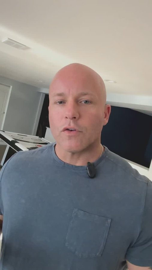 Instagram post by @tank.sinatra for NerdWallet. Caption reads: [...] obsessed with belugas 

Seriously,....