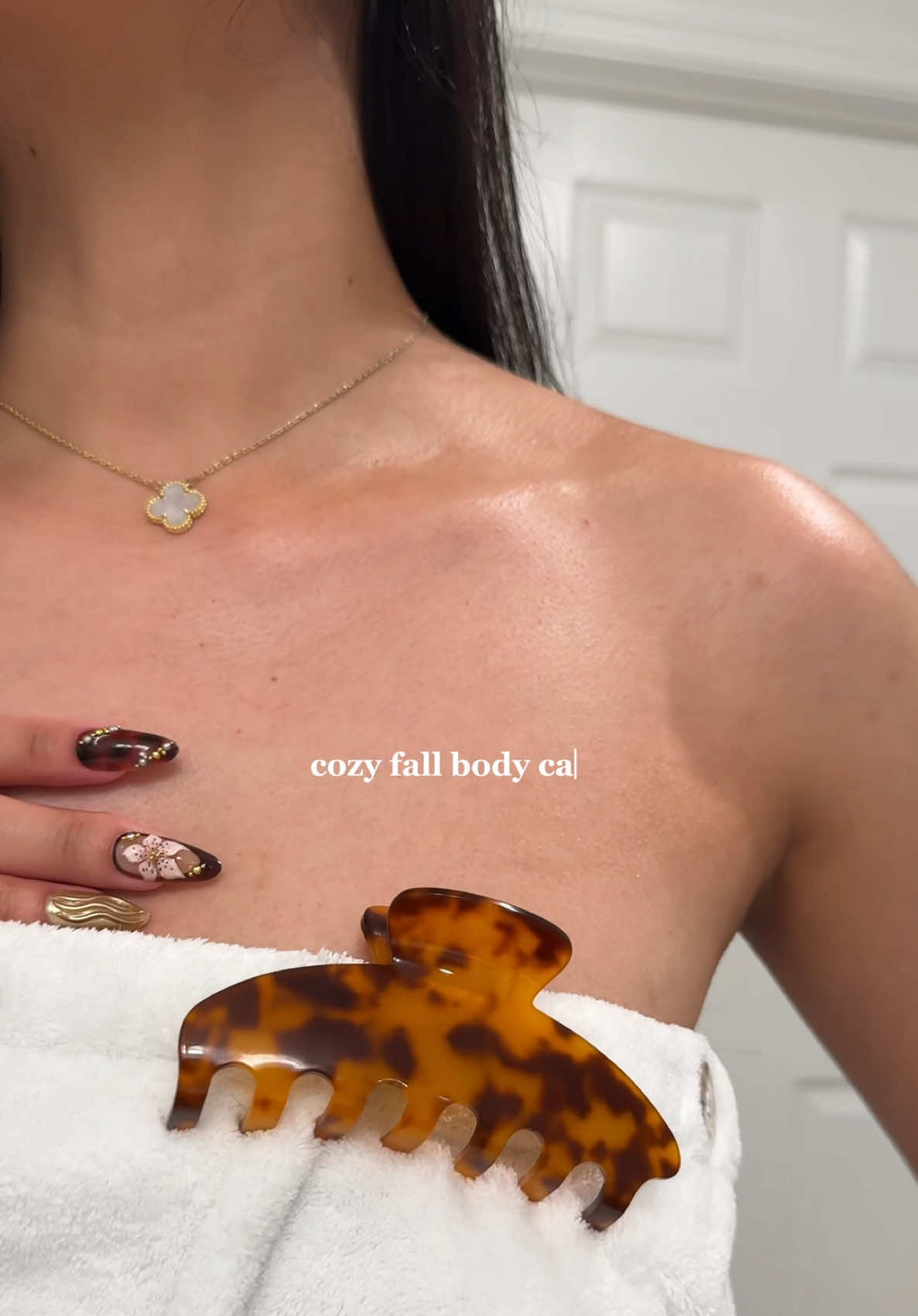 TikTok post by @im.roshe for Hempz. Caption reads: [...] are made for you ✨ cozy autumn night routine....