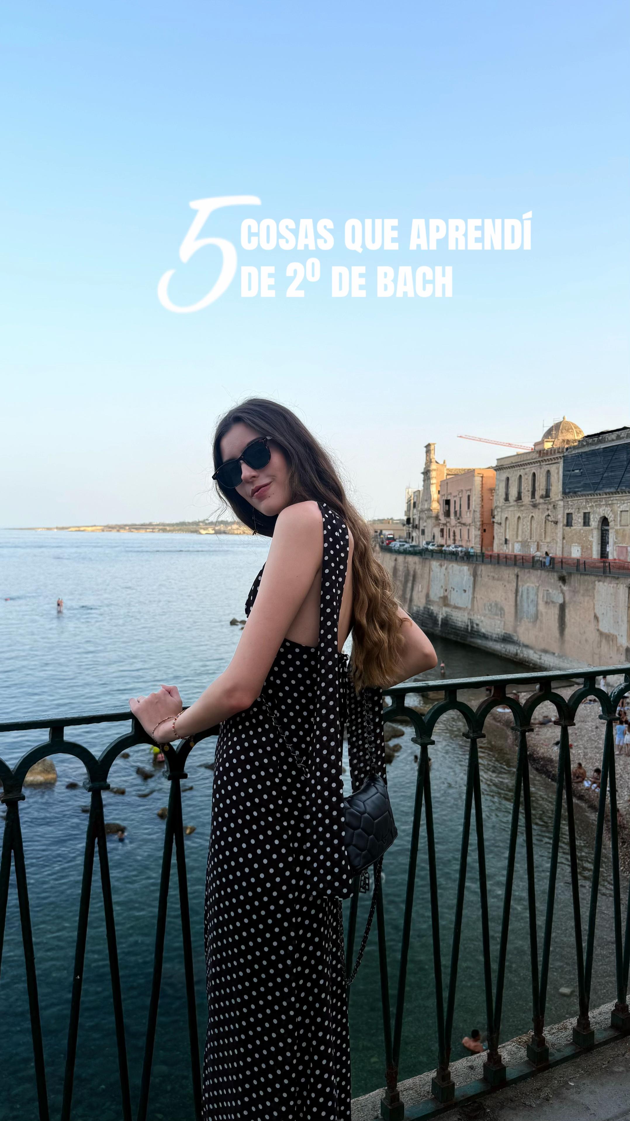 TikTok post by @meryyyfelis for Knowunity. Caption reads: [...] #selectividad #vueltaaclases #knowunityspain....