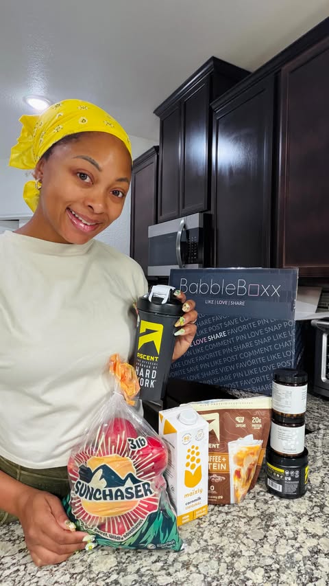 Instagram post by @thebeautybeau for BabbleBoxx. Caption reads: #ad Lately I’ve been really focused on simple....