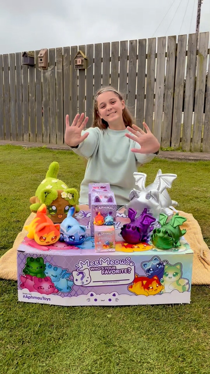 Instagram post by @indiaandmaxwellsadventures for Bonkers Toys. Caption reads: [AD] 💜 Aphmau Mee Meows 💜

🐾 Our favourite cat....