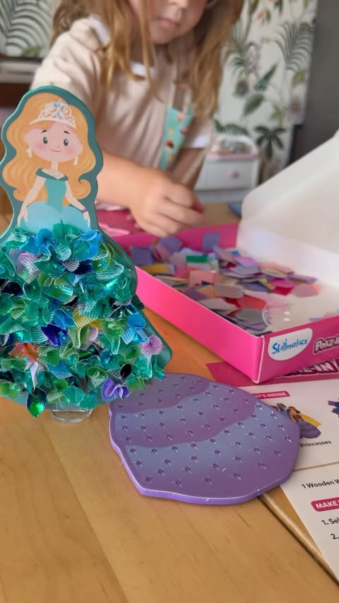 Instagram post by @vickilee_b for Wire PR. Caption reads: AD We love all the @skillmatics crafts sets so we....