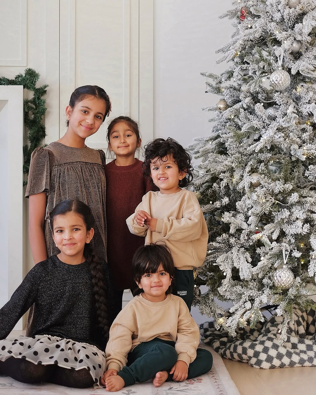 Instagram post by @kaur.mama.moments for Deuxpardeux. Caption reads: 🎅🎄Merry Christmas from our family to yours....