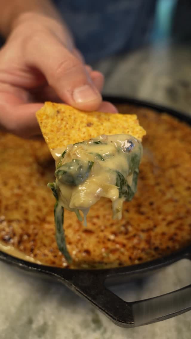 Instagram post by @upbeat_eats_ for Sargento. Caption reads: #SargentoPartner Kickin’ off the football season....