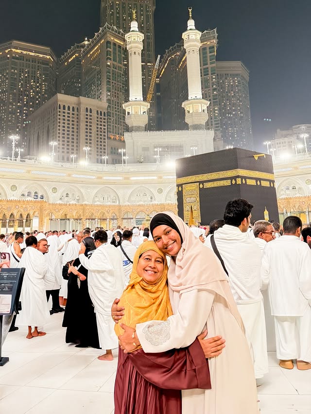 Instagram post by @sarahsaroshh for Visit Saudi. Caption reads: Alhumdulilah 🤍 Our first Umrah as a family 🕋🥹....