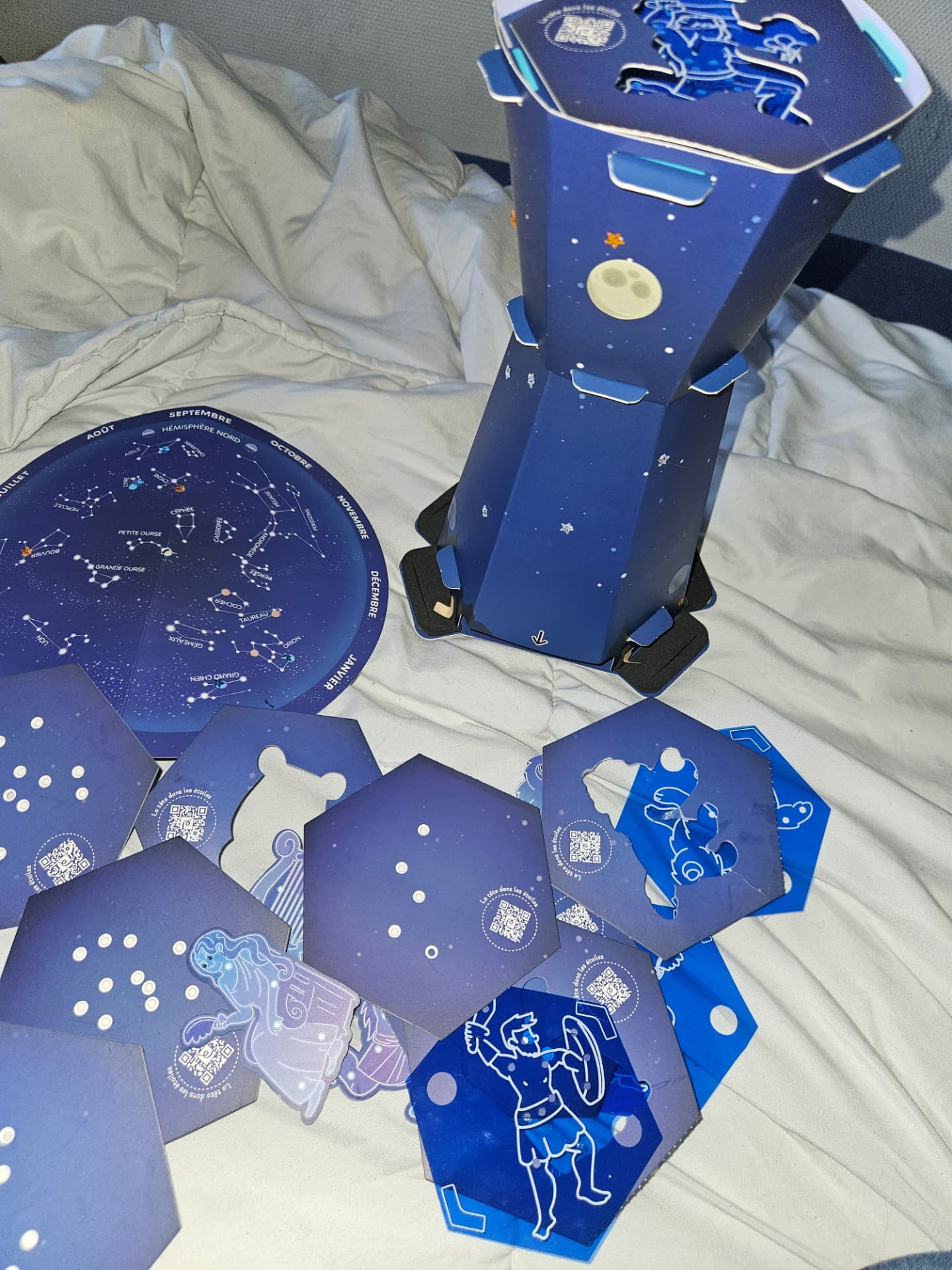 Instagram post by @plumedevie_ for Pandacraft. Caption reads: 🌌 Prêts pour le décollage ? 🌌

Ce mois-ci,....