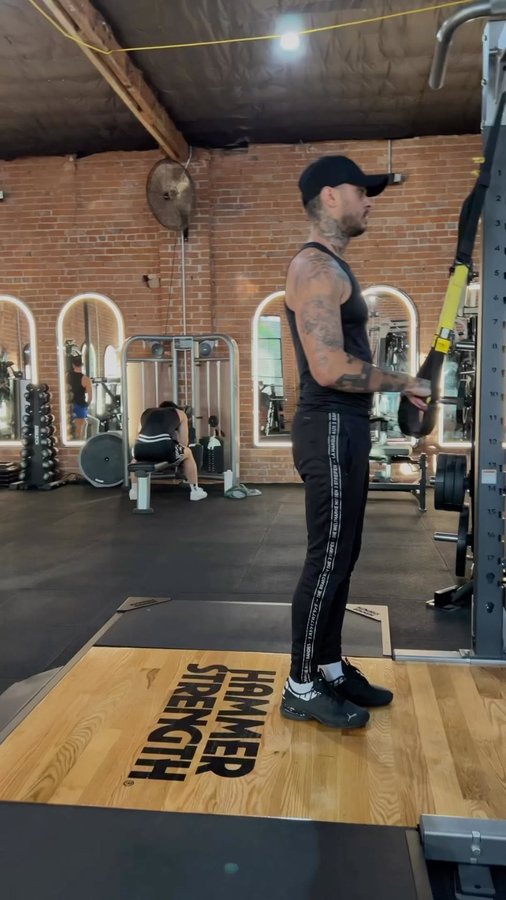 Instagram post by @iamdeere for Cellucor. Caption reads: Feeling down? C4 will pick you up 😎 

#C4....