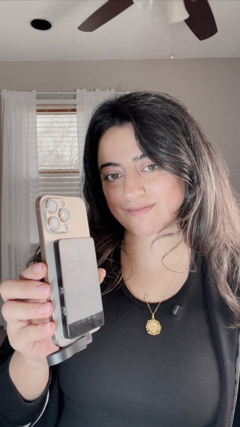 Instagram post by @miladafinds for NEEWER. Caption reads: [...] better quality, less frustration. 📱✨....