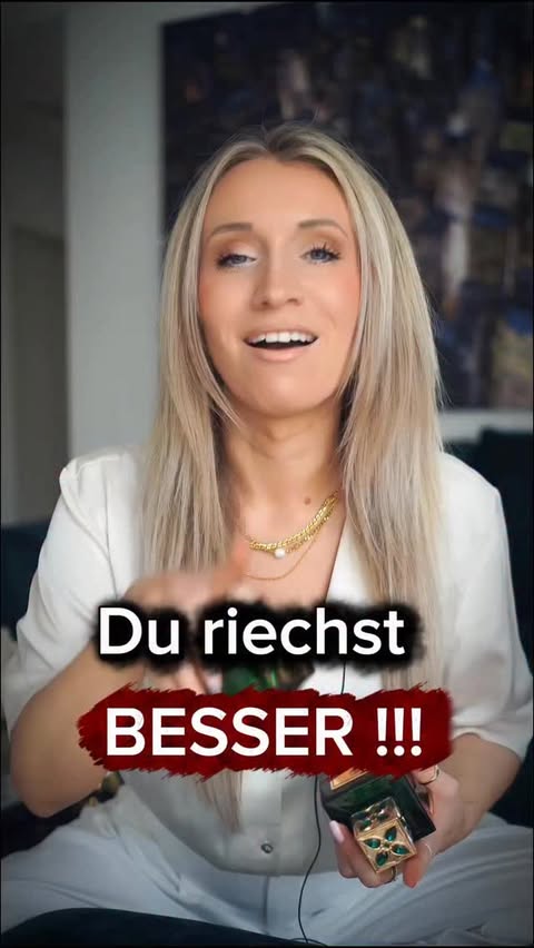 Instagram post by an influencer for CVP Parfums. Caption reads: parfümanzeige Besser riechen im Sommer? Männer....