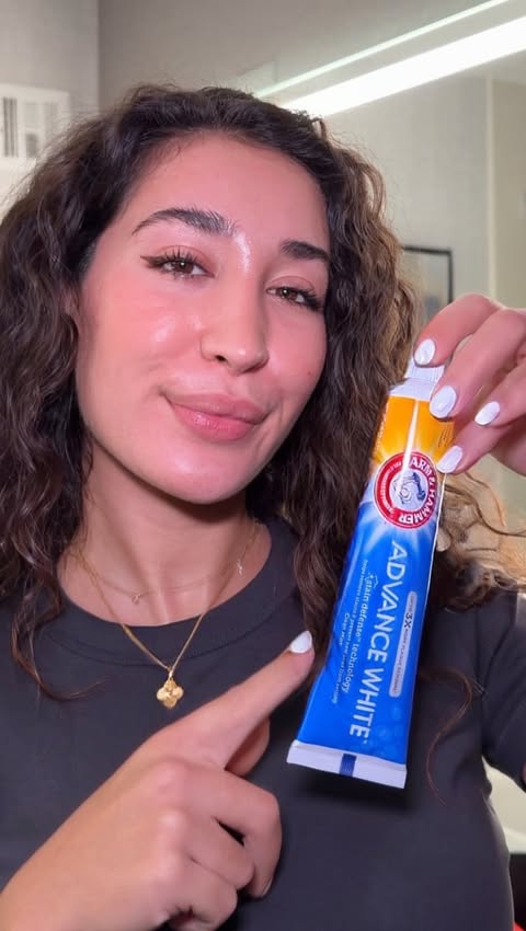 Instagram post by an influencer for Arm & Hammer. Caption reads: #ad an absolutely essential to my #oralroutine 🙌....