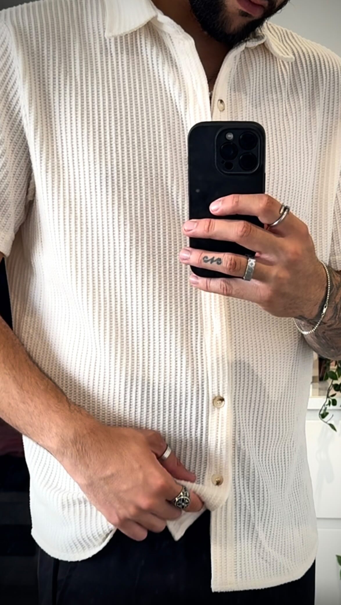 Instagram post by @germanyfits.de for Hoooyi. Caption reads: GRWM full outfit @hoooyi_global AD

#hoooyi....