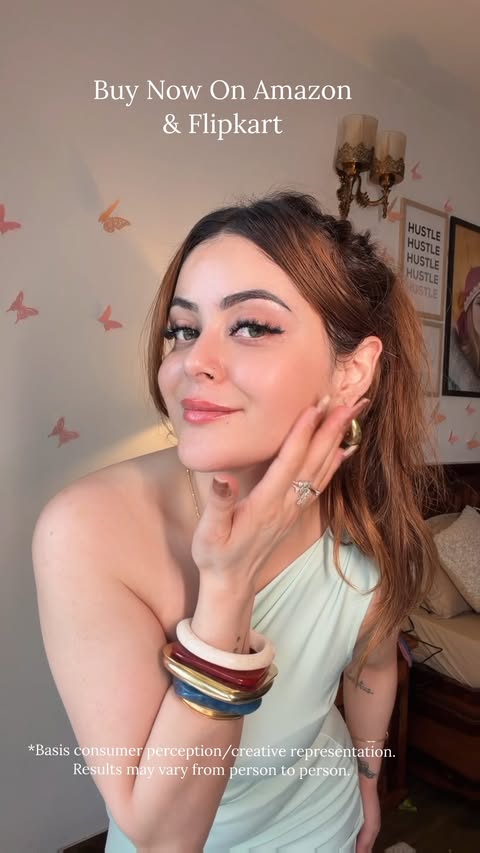 Instagram post by @itsdaizy_aizy for Himalaya Personal Care. Caption reads: Literally in Love with this! ✨♥️ #Ad Hydration....