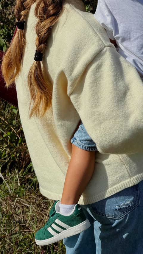 Instagram post by @cass.spinelli for DSW. Caption reads: SHOES FOR THE WHOLE FAMILY!! 👟🎁 @dsw has the....