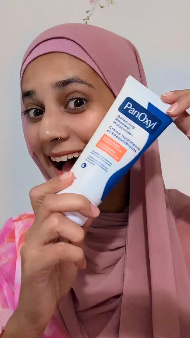 Instagram post by @the.maple.life for Shoppers Drug Mart. Caption reads: Simple, soothing, and barrier-friendly 💦
The....