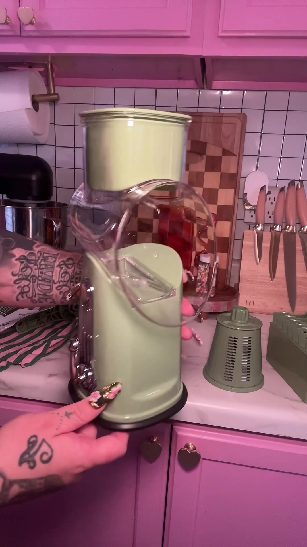 TikTok post by @alisasdreamworld for SUSTEAS. Caption reads: @SUSTEAS US #rotarygrater #summersnack [...].