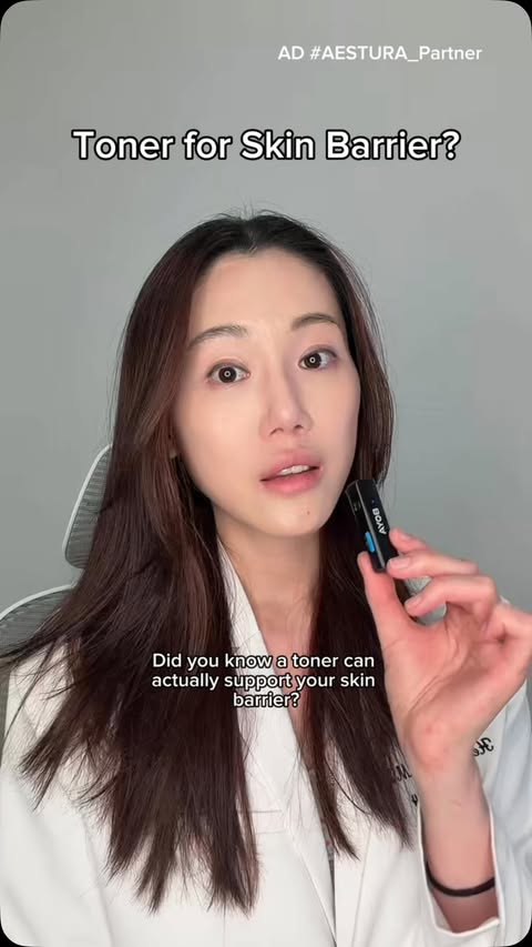 Instagram post by @drheejink for Aestura. Caption reads: AD #AESTURA_Partner Looking for a toner that helps....