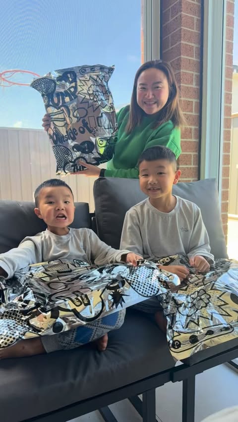 Instagram post by @alongcamejayden for JumpFromPaper. Caption reads: Stand out with JumpFromPaper’s collection of 2D....