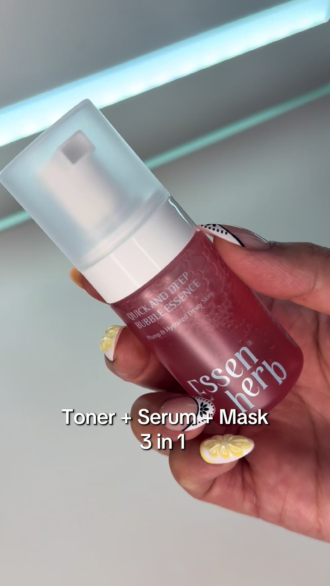 TikTok post by @soy.marleny for 4AM Marketing – Saebyeok Naesi. Caption reads: [...] #bubbleserum #kbeauty @4AM Marketing –....
