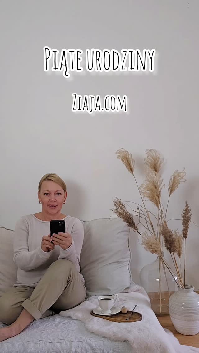 Instagram post by @natunaturally for BrandLift Influencer Marketing 4.0. Caption reads: WOW, właśnie wystartowały!

Super zniżki z okazji....
