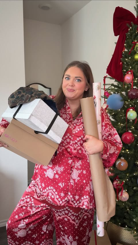 Instagram post by @keepingitcaitlin for Belk. Caption reads: [...] so many gifts off my list with the @belk....