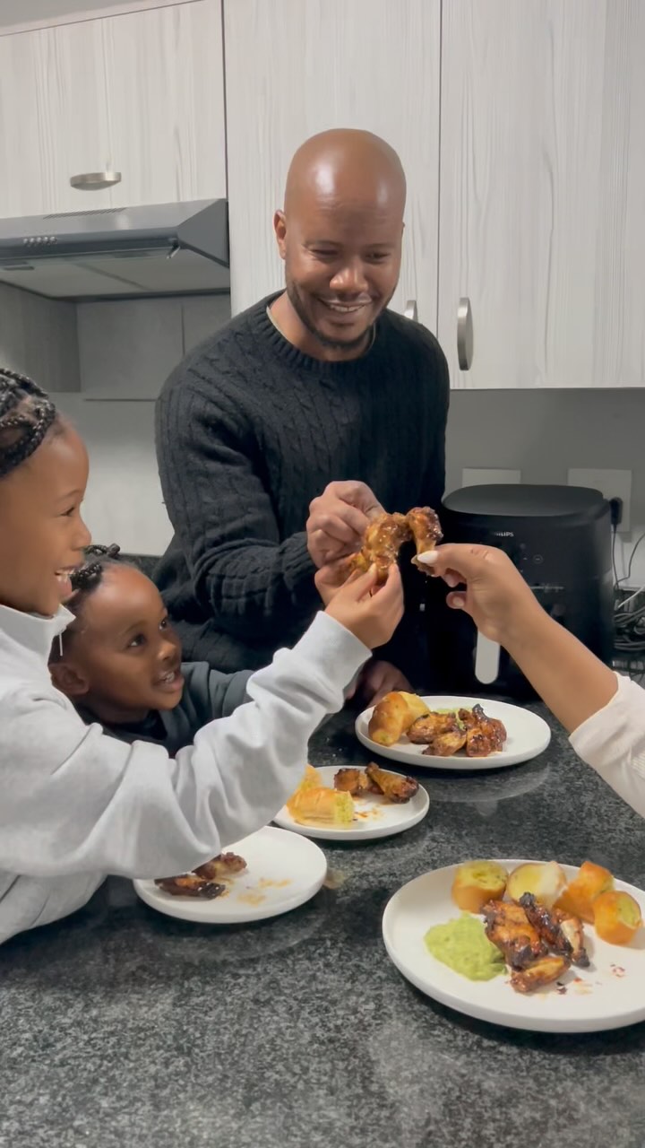 Instagram post by @thezindelas for Philips Home Living SA. Caption reads: Our Philips 2000 Series Airfryer has been a total....
