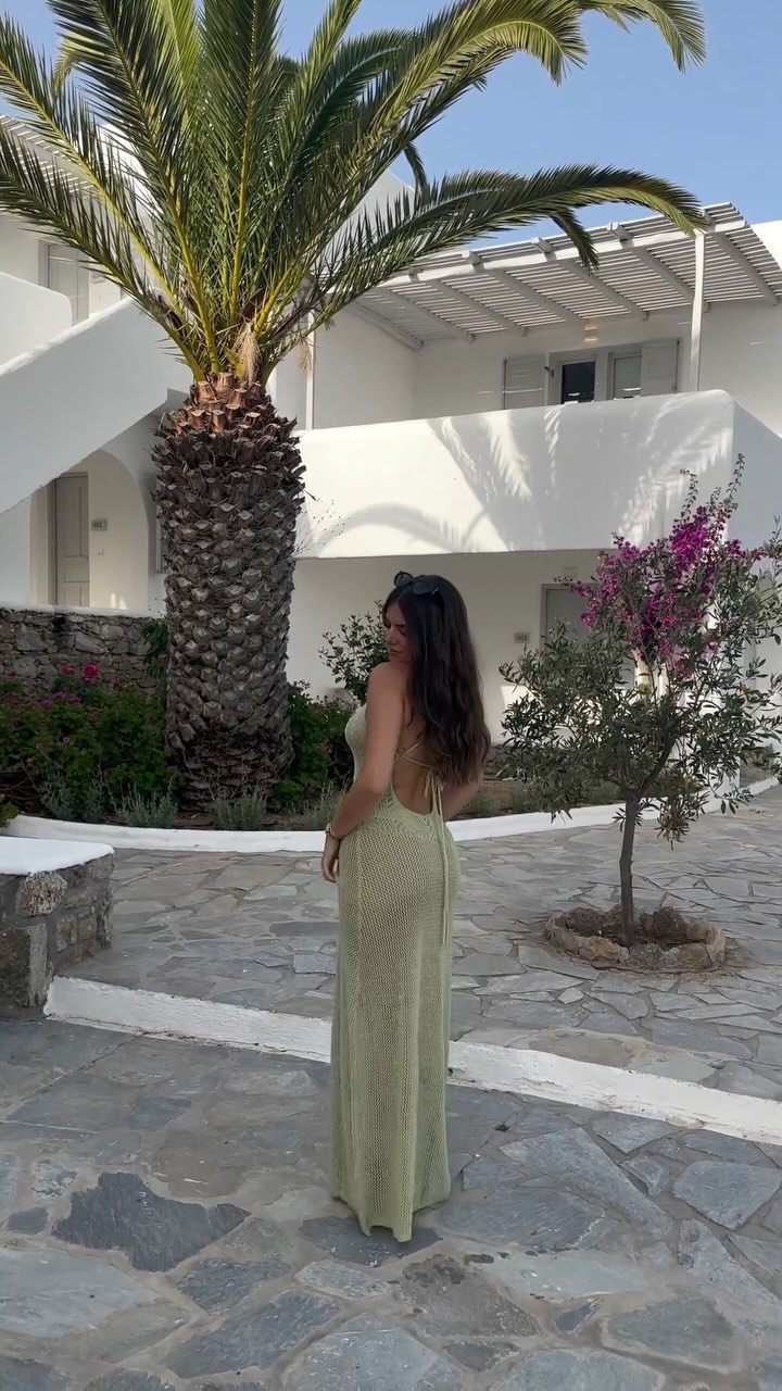 Instagram post by @noelamlc for Sasha Therese. Caption reads: The prettiest summer dress 🌴🐚🍋‍🟩 @sashatherese....