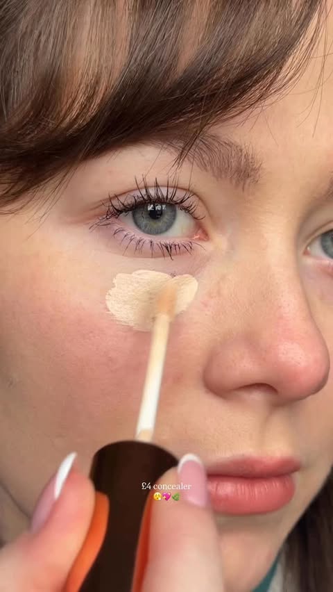 Instagram post by an influencer for Profusion Cosmetics. Caption reads: Okay I’m actually OBSESSED with this 😭✨ The....