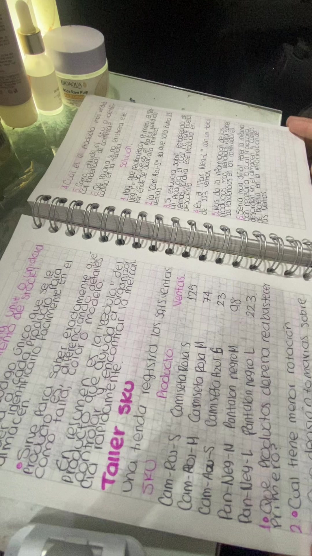 TikTok post by @kathe_.ce for Knowunity. Caption reads: [...] mejoren esa letrica 💕✨ #fyp #parati....