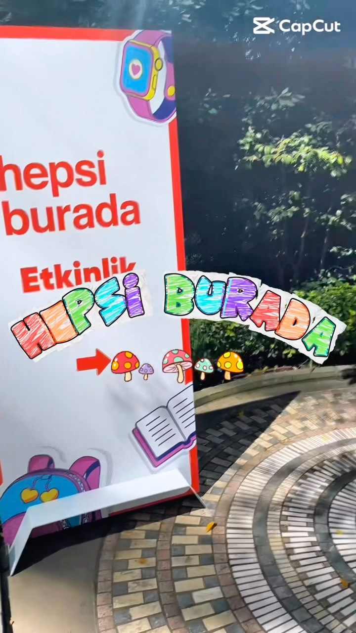 Instagram post by @bloggerkumsallina for Sensodyne. Caption reads: Harika #davet  için teşekkür ederim @hepsiburada....